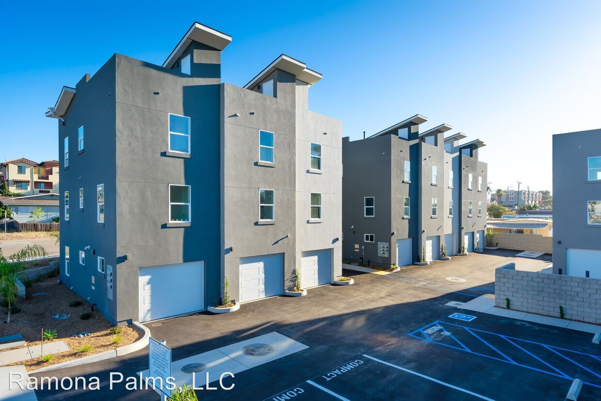 Primary Photo - 1400 Ramona Ave