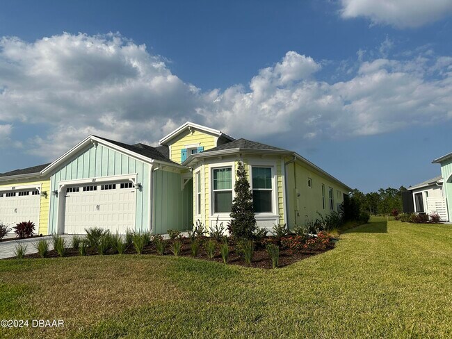 Foto del edificio - 811 Margaritaville Ave
