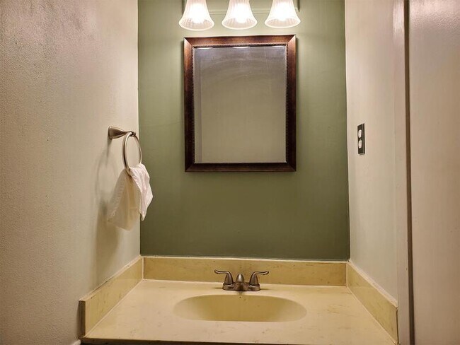 Foto del edificio - 1838 Quail Path Cove