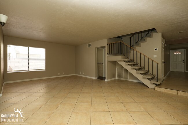 Foto del edificio - Spacious 4Bdm 2.5Ba Home with Loft in Las Vegas