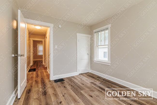 Foto del edificio - 2307 S Jefferson St