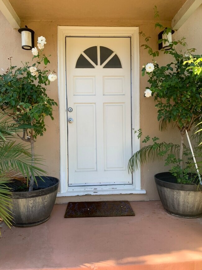 Foto del edificio - 17565 Bullock St