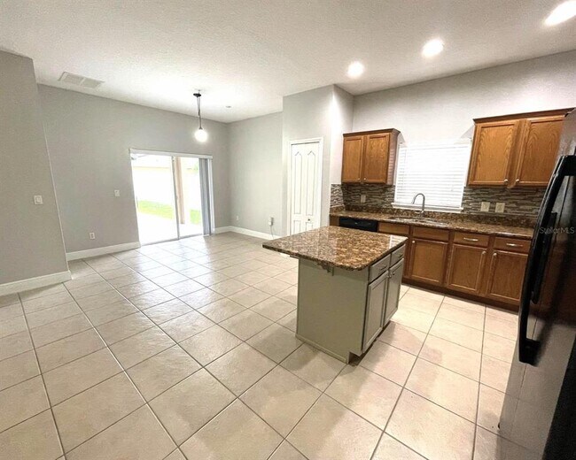 Foto del edificio - 2031 Ribbon Falls Pkwy