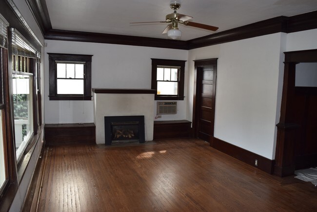 Building Photo - 3412-3414 J St