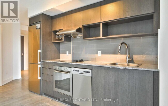 Photo du bâtiment - 7 Mabelle Ave