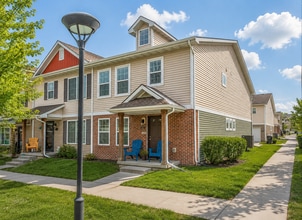 Building Photo - 9075 Coneflower Dr