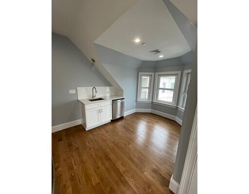 Building Photo - 125 Neponset Ave