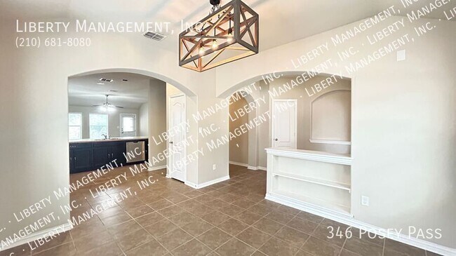 Foto del edificio - 346 Posey Pass