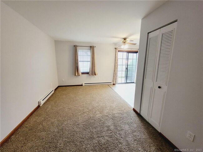 Foto del edificio - 31 Aspetuck Vlg