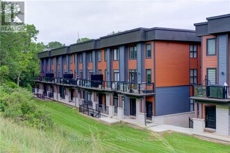 Building Photo - 2 Willow St