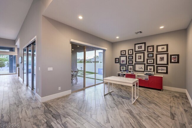 Foto del edificio - 10494 Calico Terrace Ave