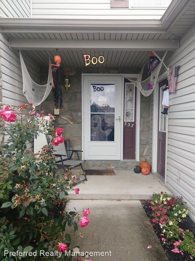 Building Photo - 3 br, 1.5 bath House - 337 Deerfield Dr.
