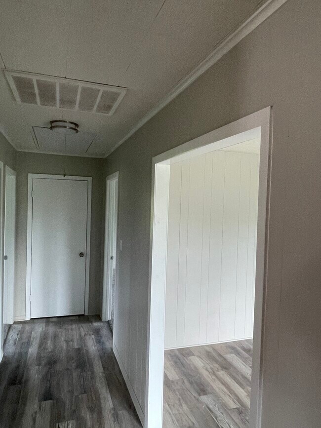 Foto del edificio - 131 Duncan Ln