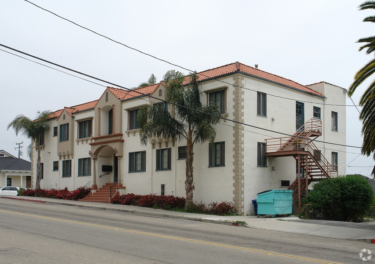 Building Photo - Noble Hill Apartments