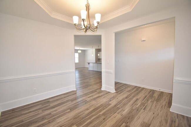 Building Photo - 4 Bedroom and 3 Bath Home- Bonus Room (No Pets)