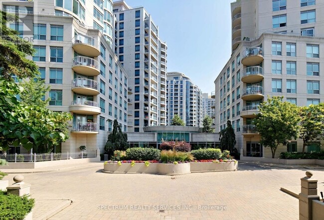 Building Photo - 2111 Lake Shore Blvd W