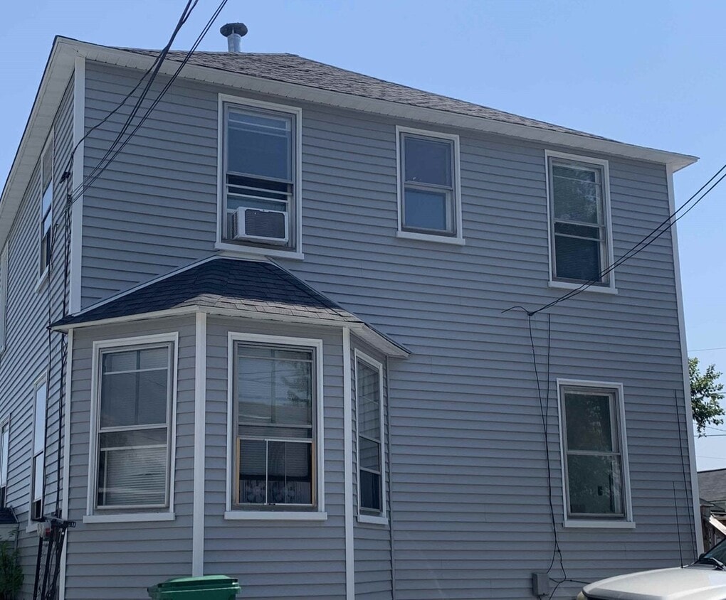 Primary Photo - 25 Mohawk Ave