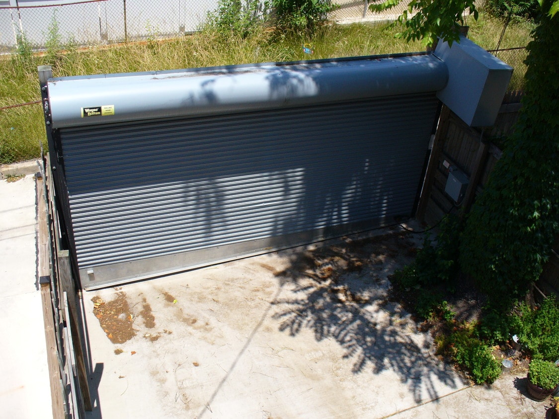 Building Photo - 2008 E Baltimore St