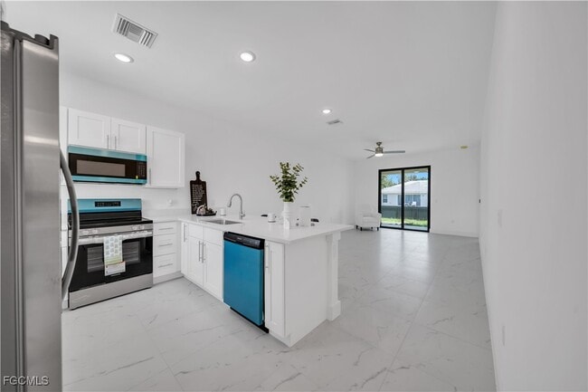 Building Photo - 936-938 Homestead Rd S