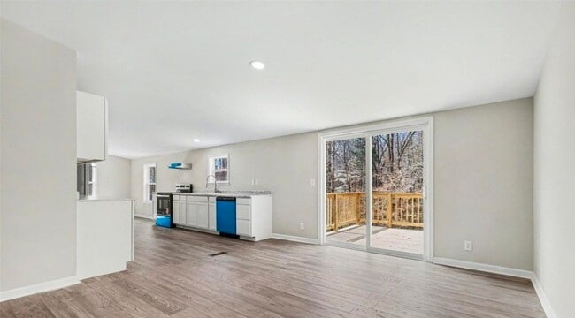 Foto del edificio - 5050 Park Creek Dr