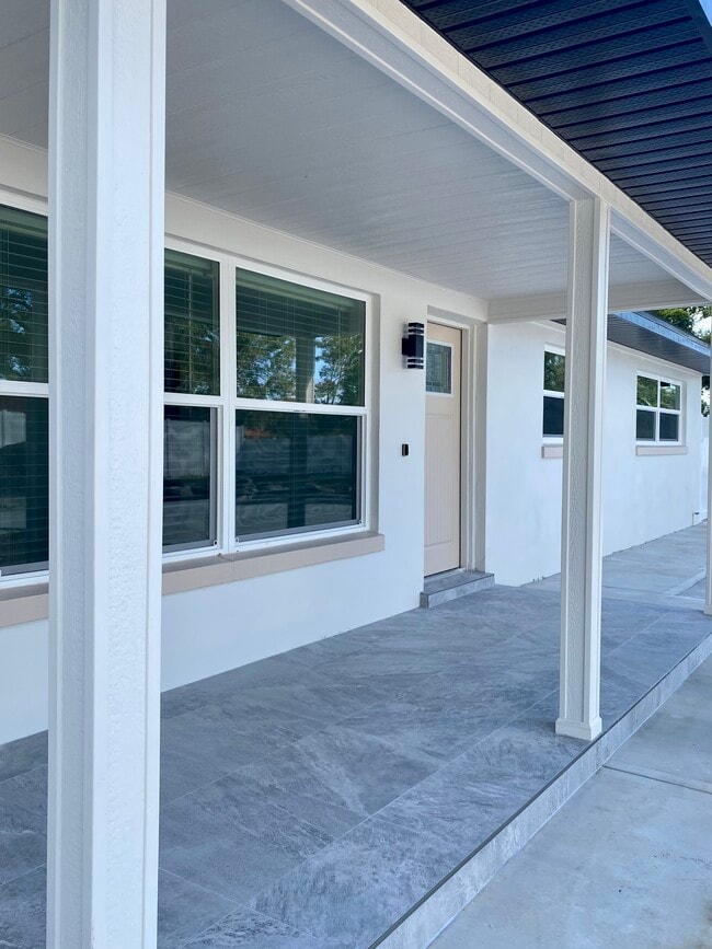 Building Photo - 4814 W Linebaugh Ave