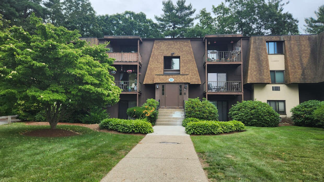 Foto principal - 491 W Central St