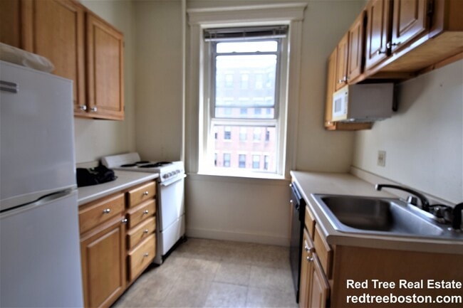 Photo - 16 Queensberry St Apartment