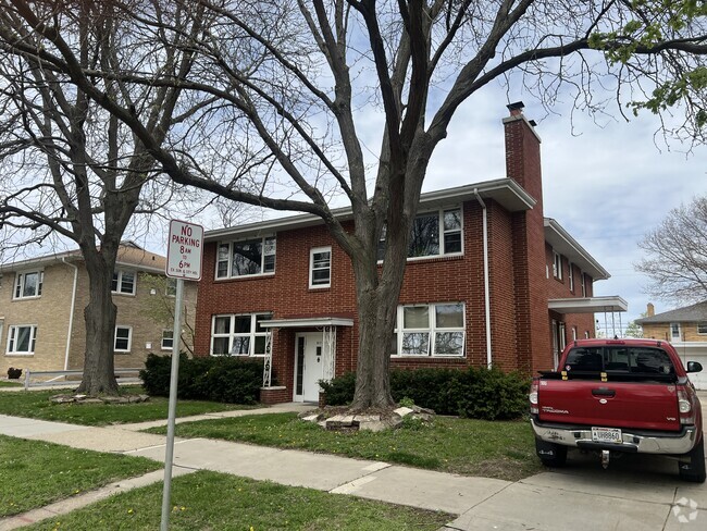 Building Photo - 917 High St