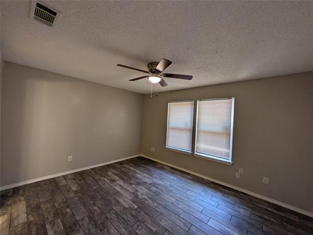 Building Photo - 604 Lost Springs Ct