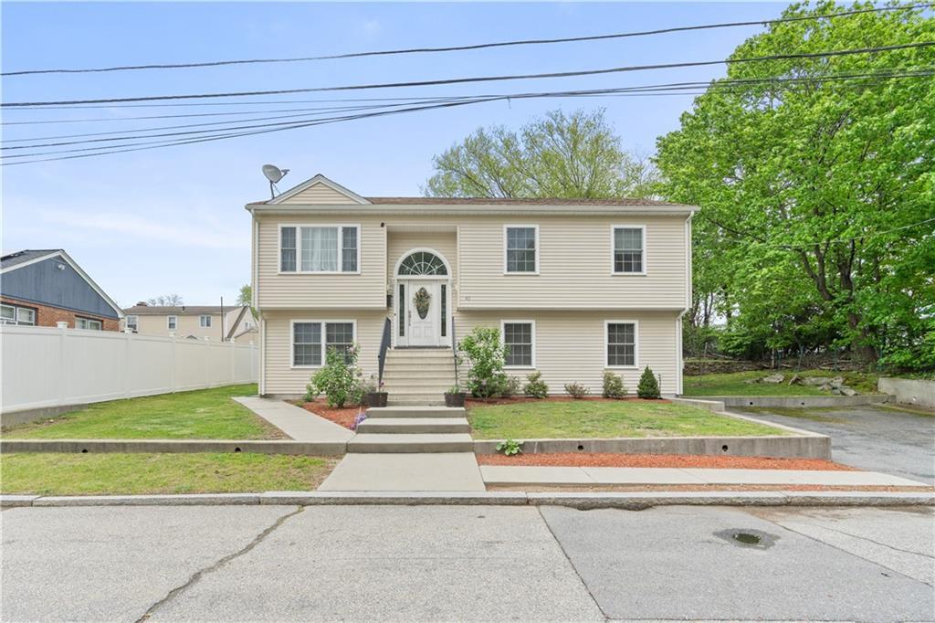 45 Oakwood Ave, Providence, RI 02909 House Rental in Providence, RI