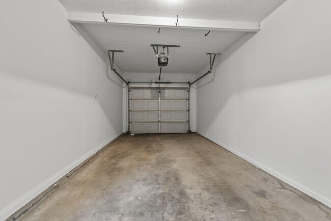Foto del edificio - 1077 Armstrong Mill Rd