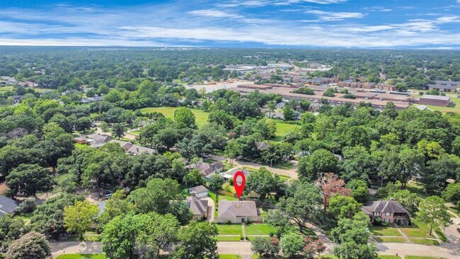 Foto del edificio - 5514 Blackjack Ln