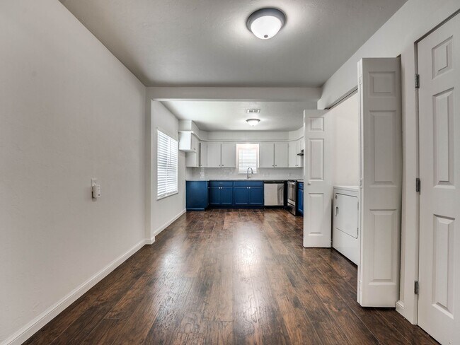 Foto del edificio - 4 bedroom 2 bath home in Shawnee!