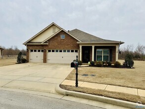 Building Photo - 26764 Mill Creek Dr
