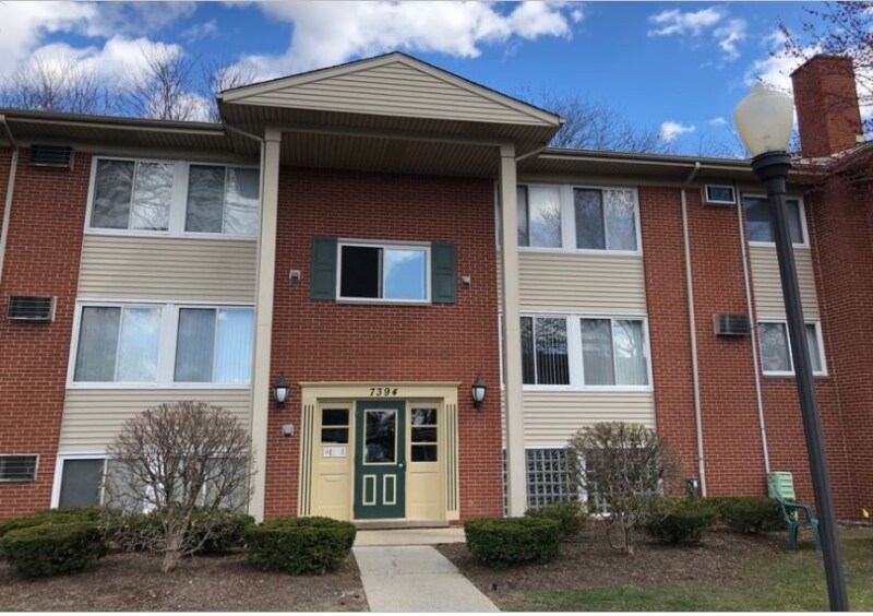 7394 Central St, Westland, MI 48185 Room for Rent in Westland, MI