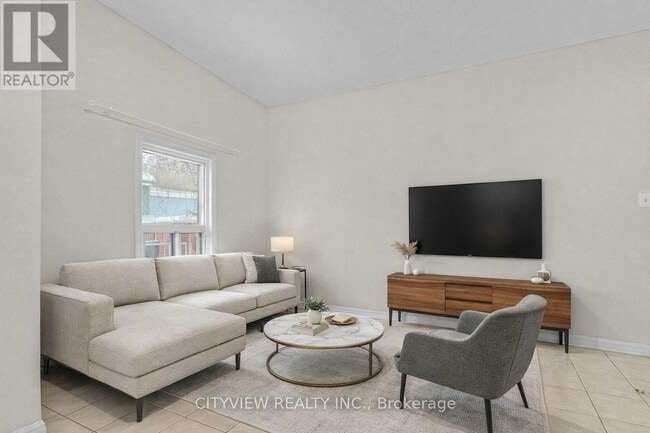 Building Photo - 345 Dundas St E