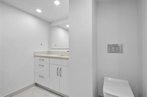 Foto del edificio - 18645 Turnberry Way
