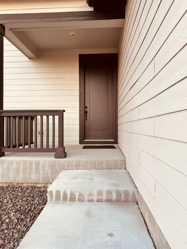 Building Photo - 6944 Hidden Cv Ct