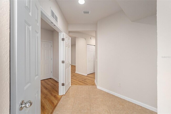 Foto del edificio - 4570 SW 52nd Cir