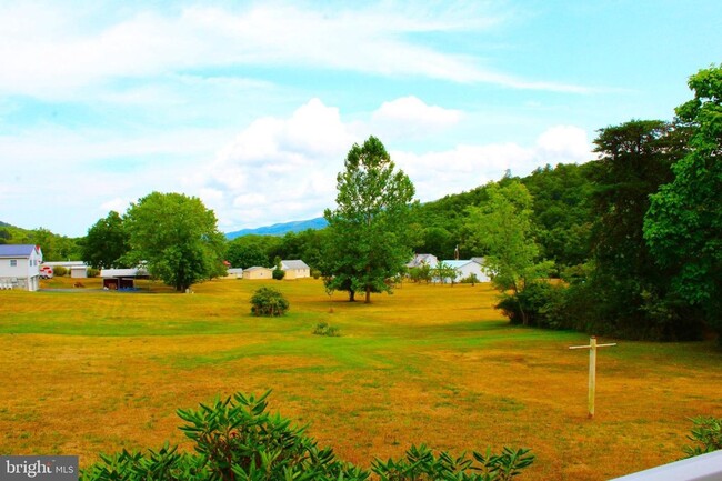 Foto del edificio - MRM Country Lane