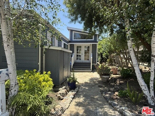 Building Photo - 30473 Mulholland Hwy