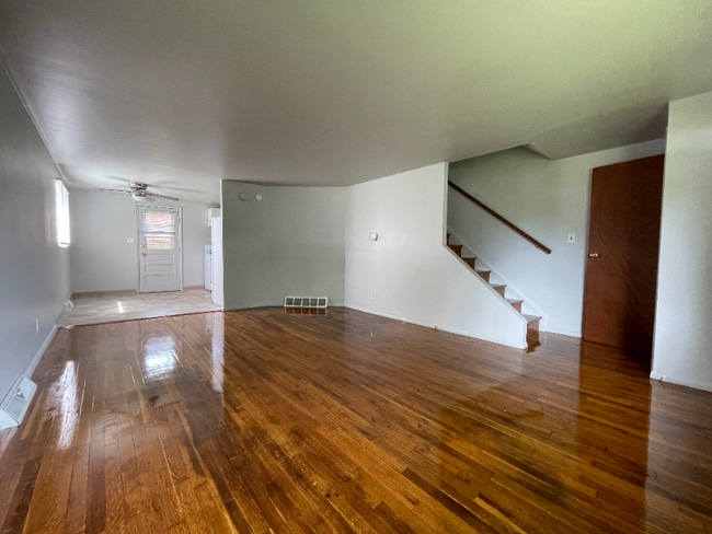 Building Photo - 954 Woodhill Dr