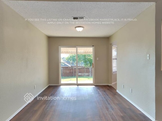Building Photo - 4901 St Thomas Pl