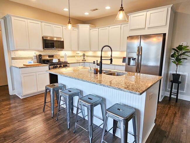 Foto del edificio - Knoxville 37932 - 4 bedroom 2.5 bath home ...
