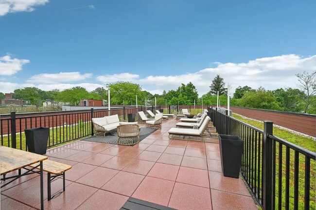 Foto del edificio - 6312 Germantown Ave
