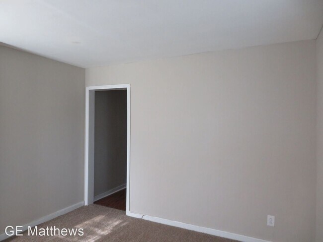 Building Photo - 1 br, 1 bath House - 915 Priam Street
