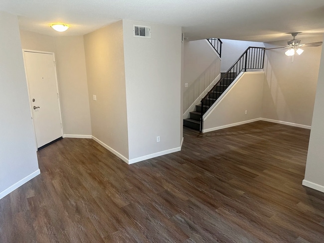 Building Photo - 898 Carlton Privado