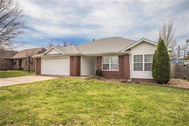 Building Photo - 655 Frances Dr