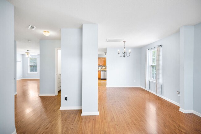 Building Photo - 211 Night Heron Dr