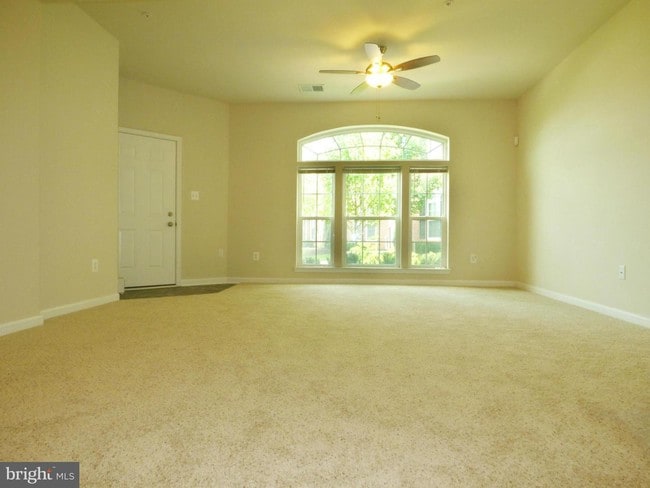 Building Photo - 339 Chessington Dr